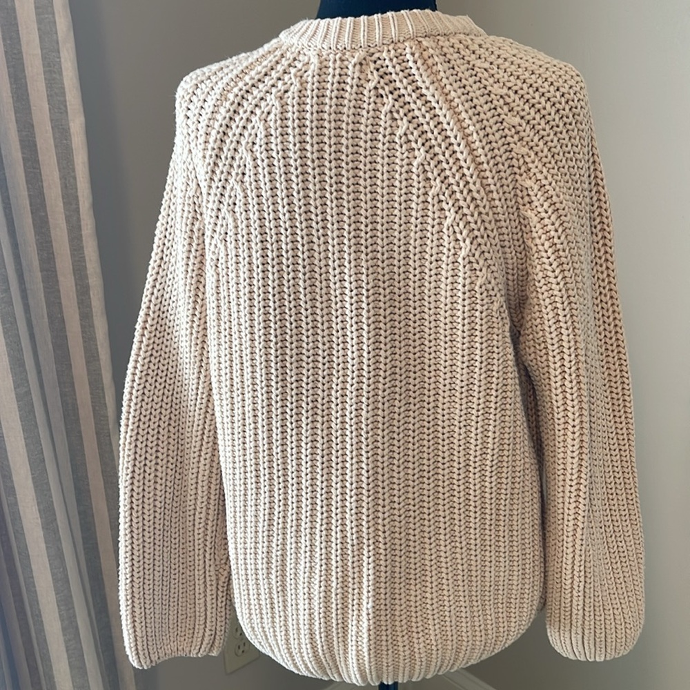 Sweater by ILLA ILLA in size medium - Picture 2 of 10